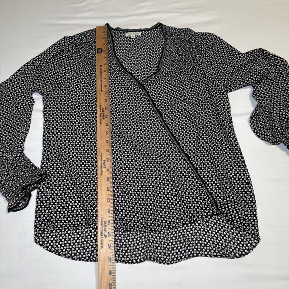 Max Studio Black Tan White Geo Print Elastic Cuff Pleated Blouse Tunic L Top EUC - Picture 5 of 16